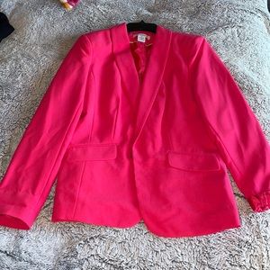 Women’s bright pink Liz Claiborne size 6 long line blazer